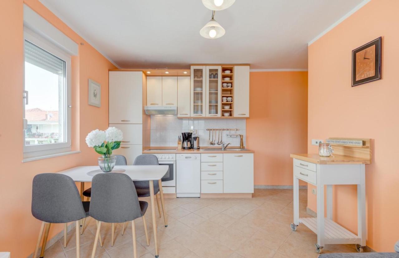 The Best Old Town View Apartment, 5 Min Walk, Parking Трогір Екстер'єр фото