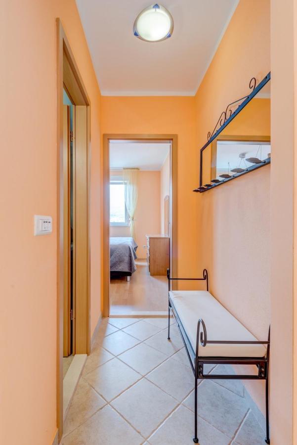The Best Old Town View Apartment, 5 Min Walk, Parking Трогір Екстер'єр фото